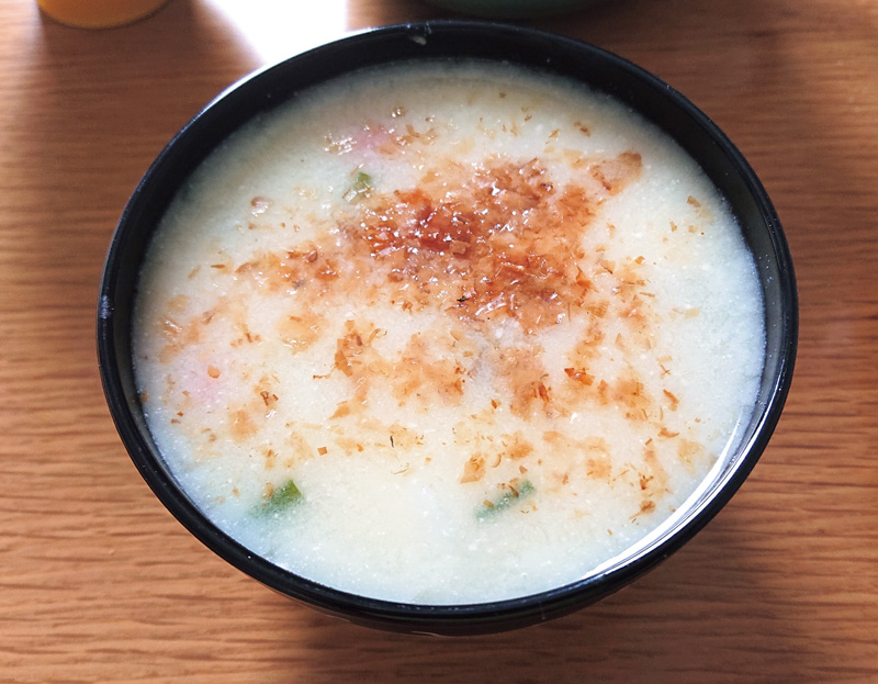 ご当地食材が満載！兵庫のお雑煮 イメージ写真